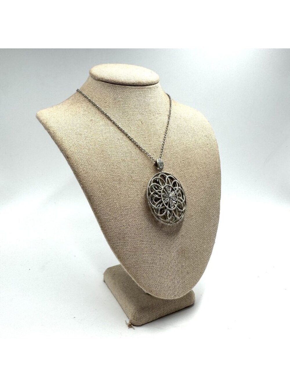 Sterling Silver 925 Natural Diamond Filigree Oval Pendant Necklace 22" Length